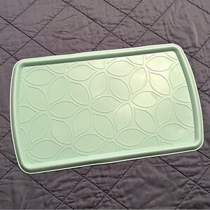 Light Blue Rimmed Rubber Pet Bowl Mat